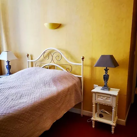 Bed & Breakfast Chez Patrice Et Yuri Julien *
